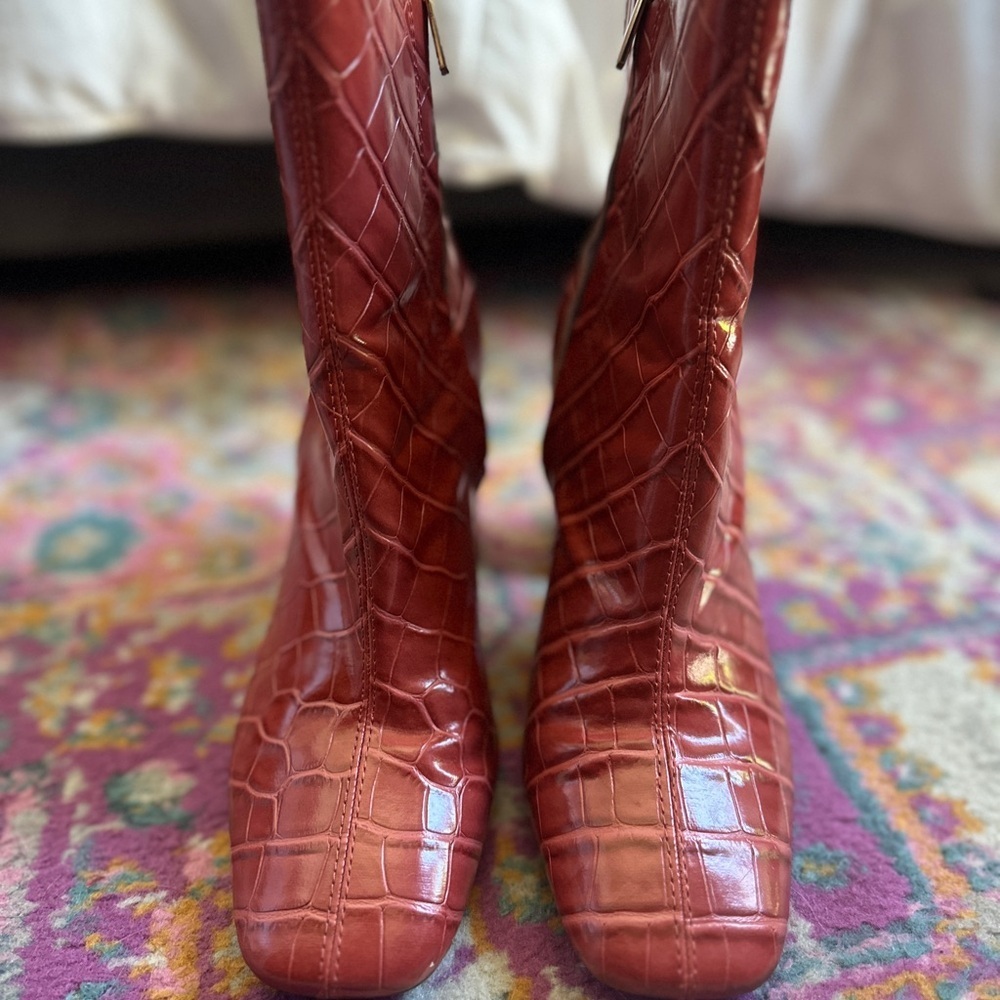 Sam Edelman Red Orange Croc-Embossed Block Heel Ankle Boots - Picture 2 of 8